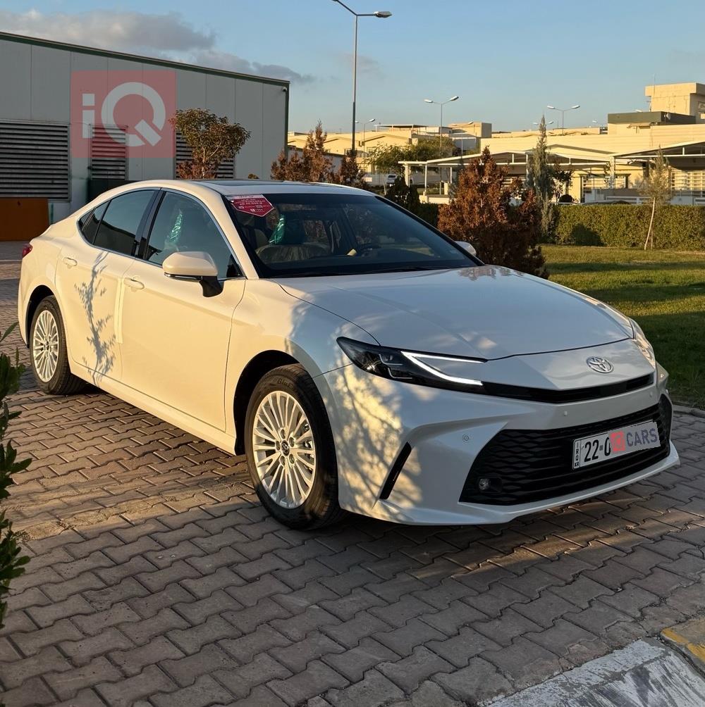 تۆیۆتا کامری